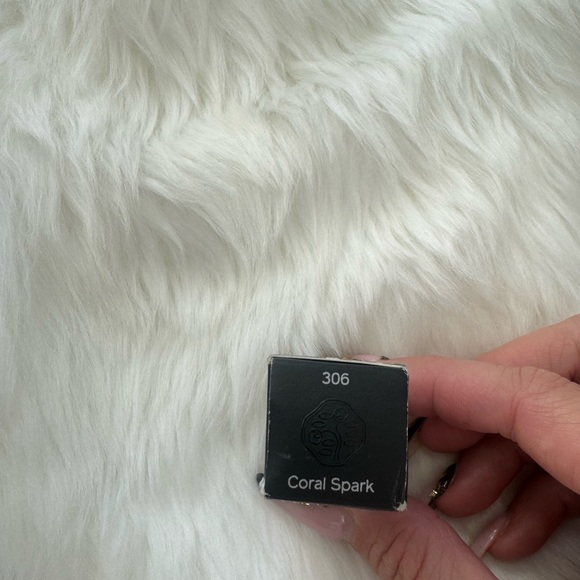 NIB Shiseido LaquerInk LipShine - 306 Coral Spark - Picture 4 of 4